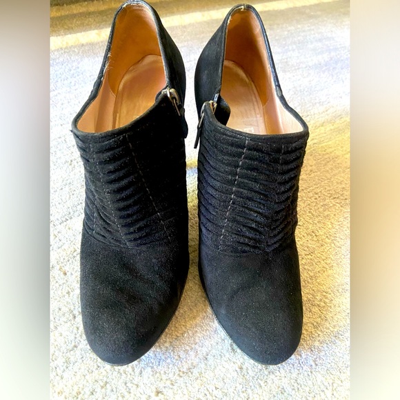 Salvatore Ferragamo. Made in Italy - Picture 2 of 7